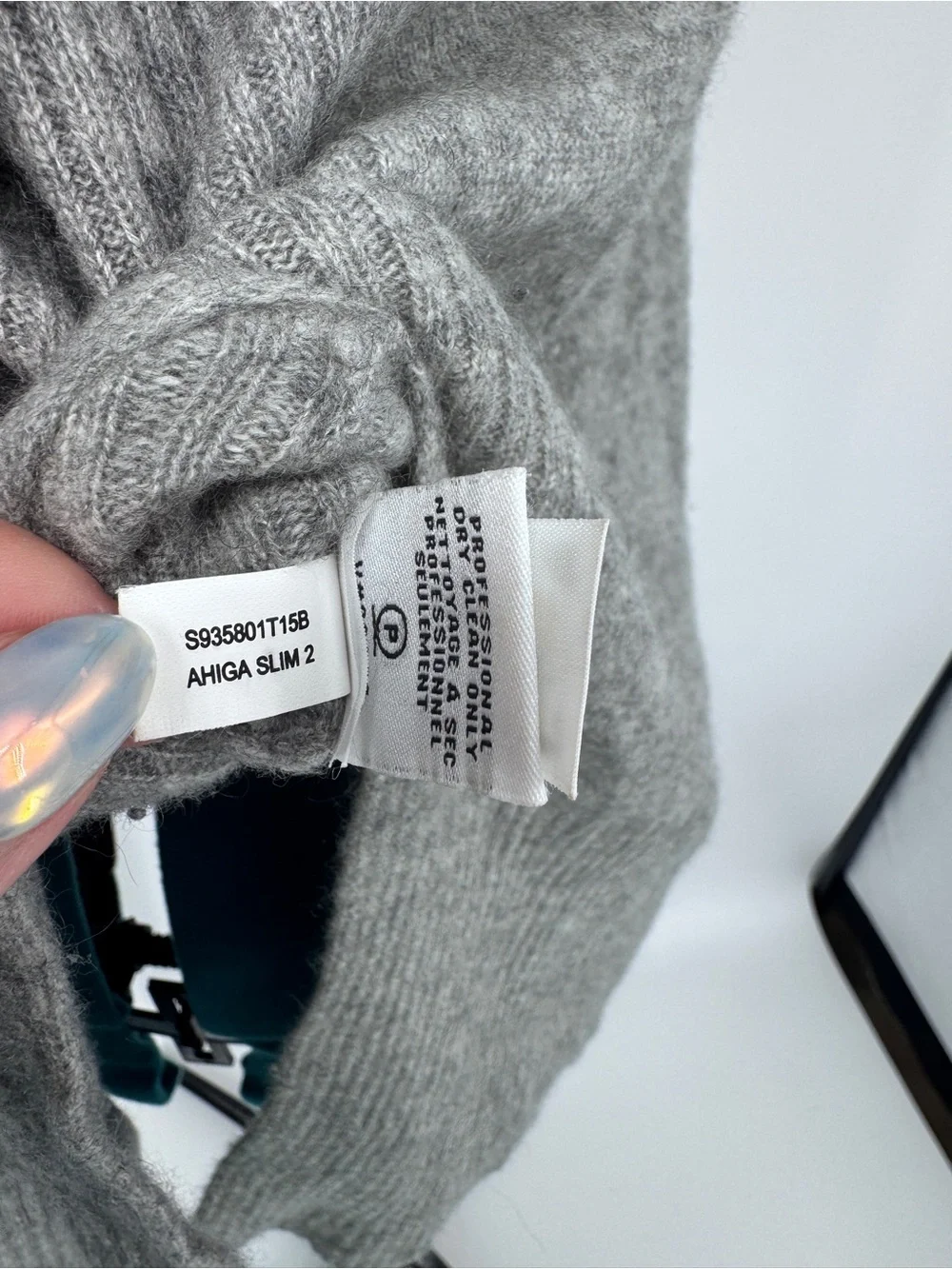 Diane Von Furstenberg Light Grey Ribbed Cowl Neck Cashmere Sweater